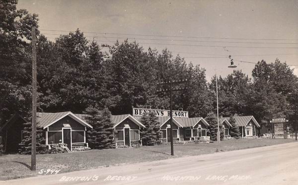 Houghton Lake Bentons Resort (newer photo)